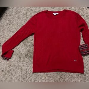 Large, long sleeved thin cable knit Vineyard Vined red sweater